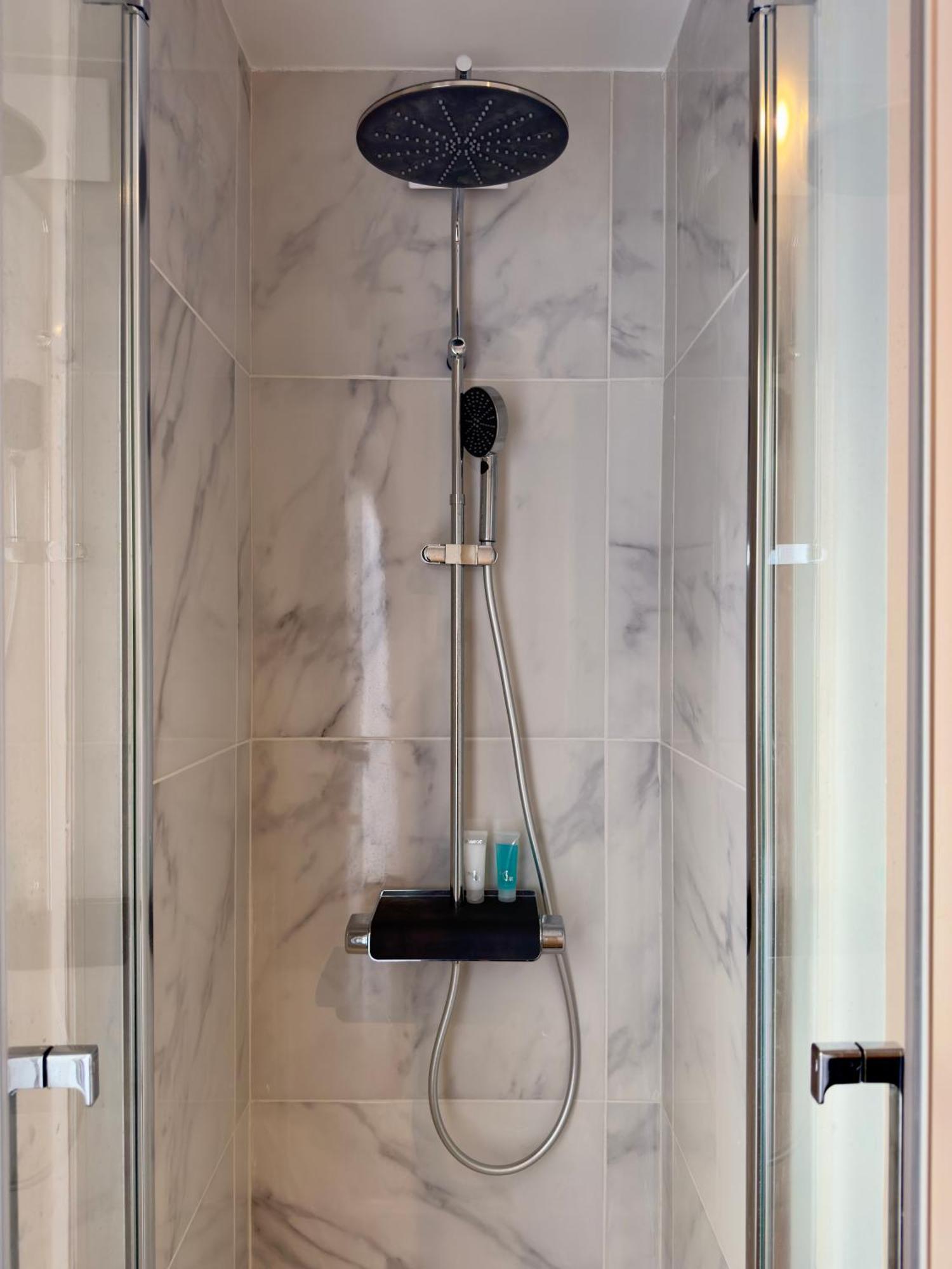 Superb And Elegant Apartment In Paris' Heart Экстерьер фото